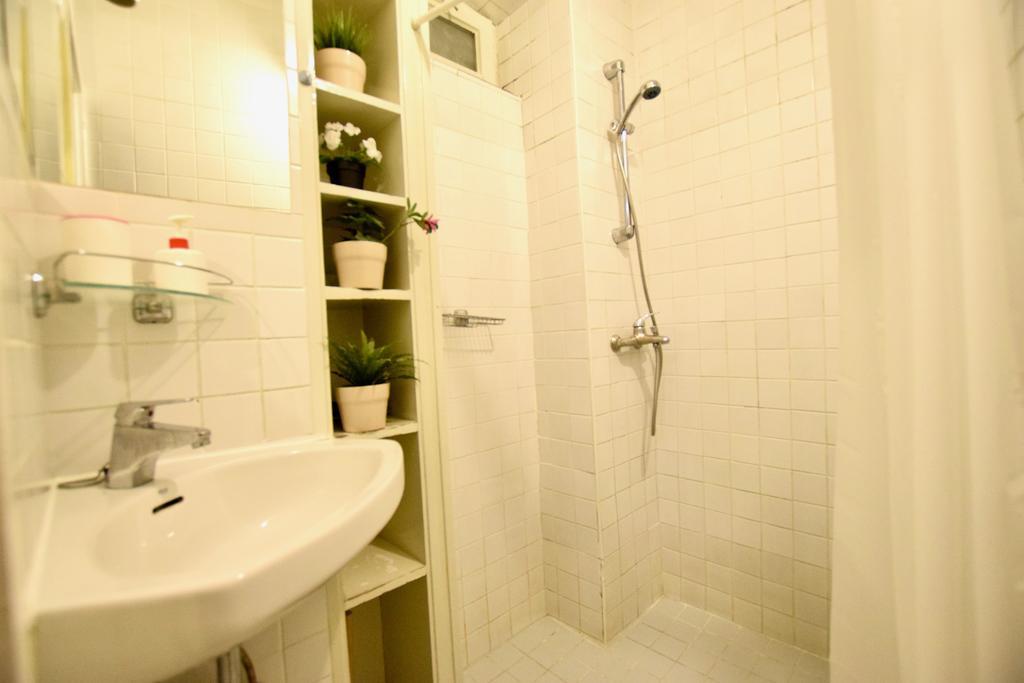 Budget Apartment By Hi5 - Oktober 6 Str 4 Budapest Exterior photo