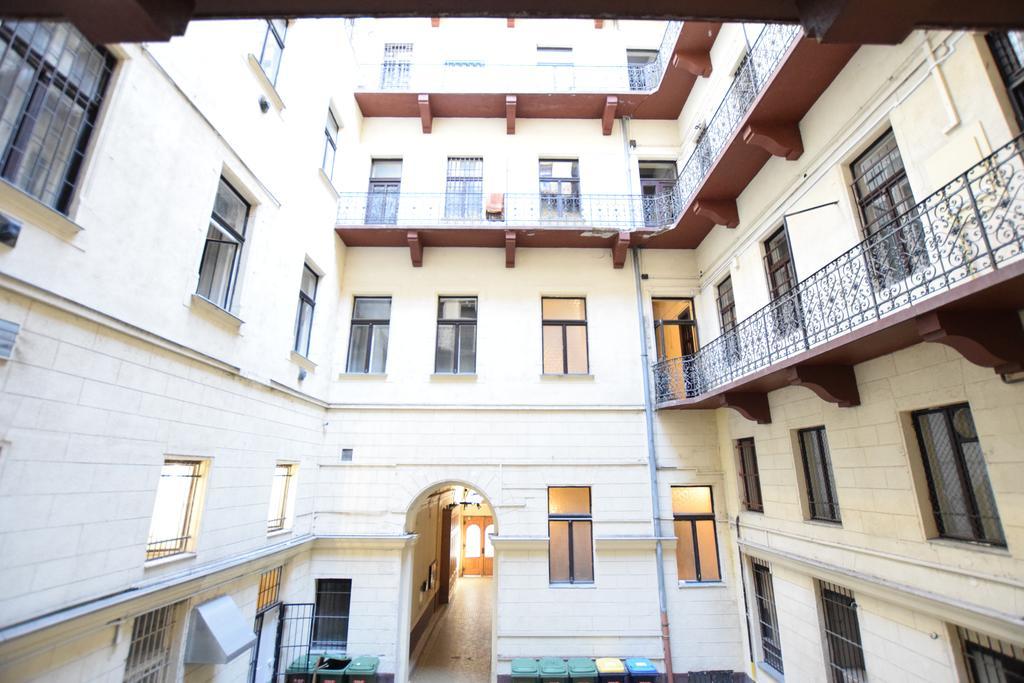 Budget Apartment By Hi5 - Oktober 6 Str 4 Budapest Exterior photo