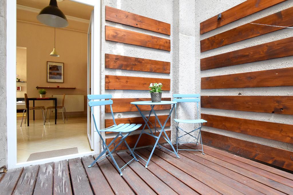 Budget Apartment By Hi5 - Oktober 6 Str 4 Budapest Exterior photo